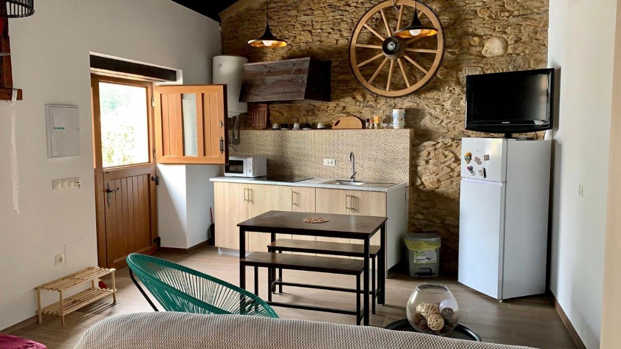 Estudio Pajar Rural Con Bonito Jardin - Los Gayoles Rural Castropol Exterior photo